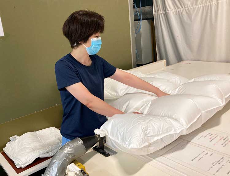 サスティナダウン羽毛布団 サスティナダウン羽毛布団