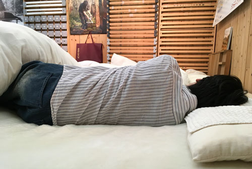 自分に合うマットレス試し寝体験大阪，